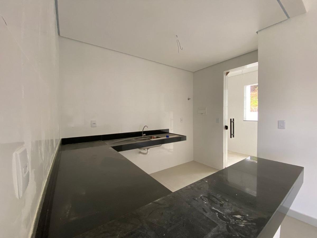 Casa, Vale das Orquídeas, 3 Quartos, 2 Vagas, 1 Suíte