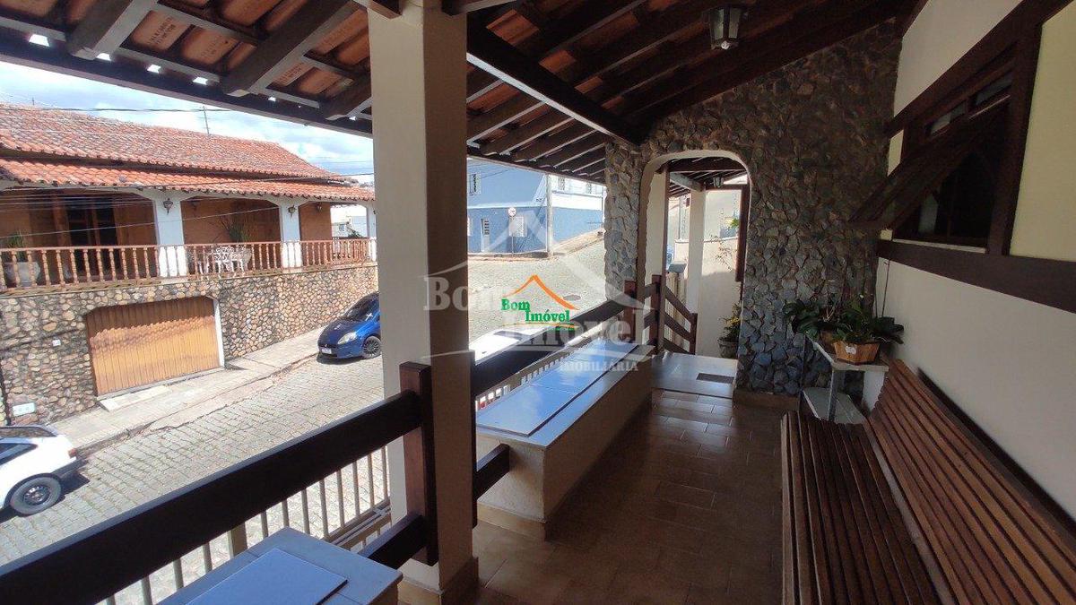 Casa, Centro, 3 Quartos, 3 Vagas, 1 Suíte