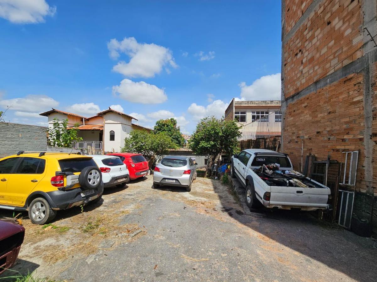 Lote, Ouro Minas, 0 Quarto, 20 Vagas