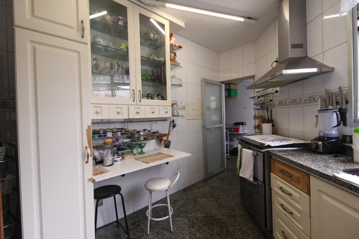 Apartamento, Sion, 4 Quartos, 3 Vagas, 1 Suíte