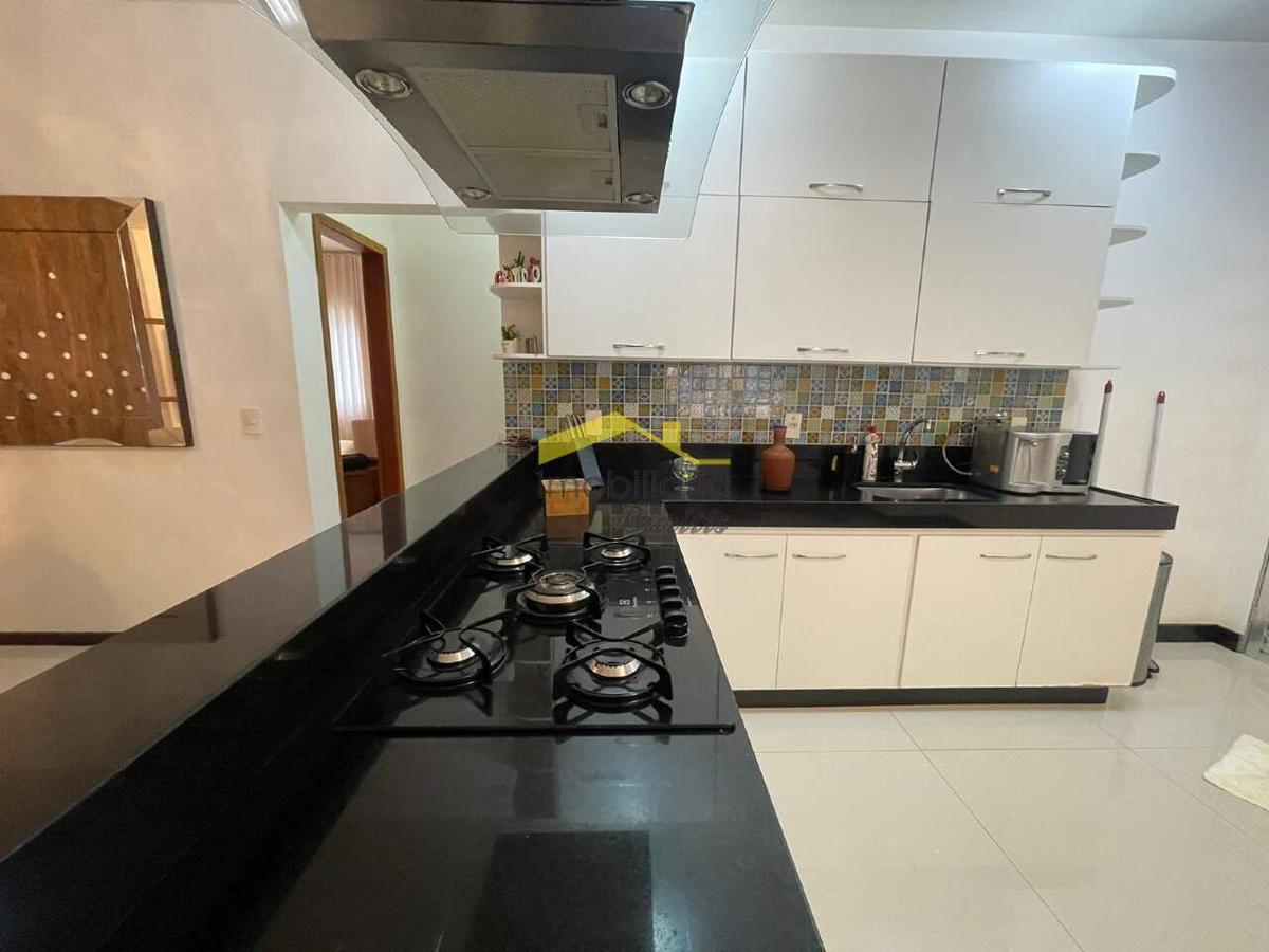 Casa em Condomínio, Retiro do Chalé, 5 Quartos, 4 Vagas, 2 Suítes