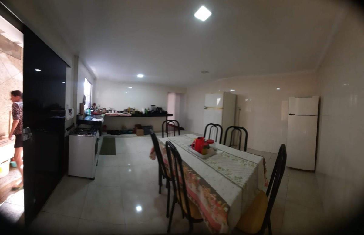 Casa, Providência, 4 Quartos, 3 Vagas, 2 Suítes