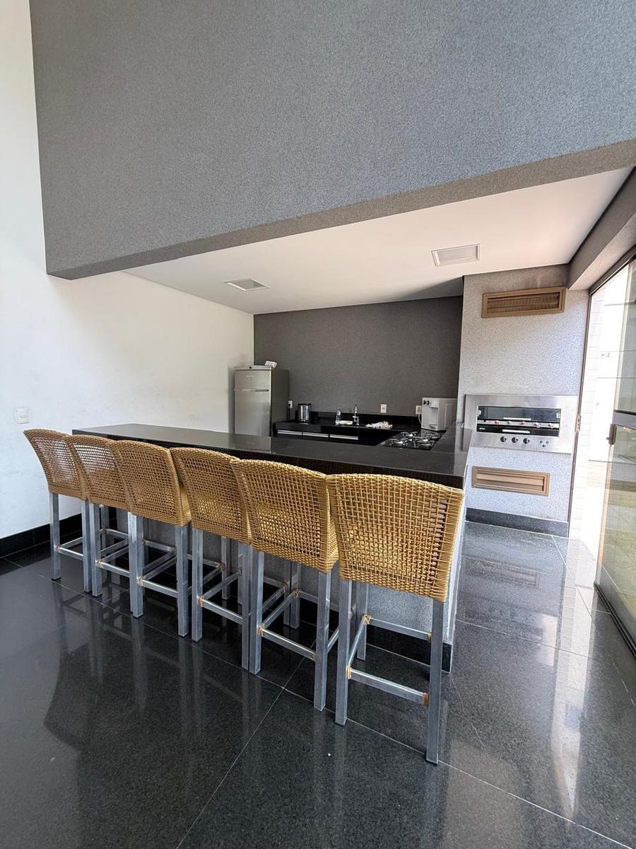 Apartamento, São José, 4 Quartos, 4 Vagas, 4 Suítes