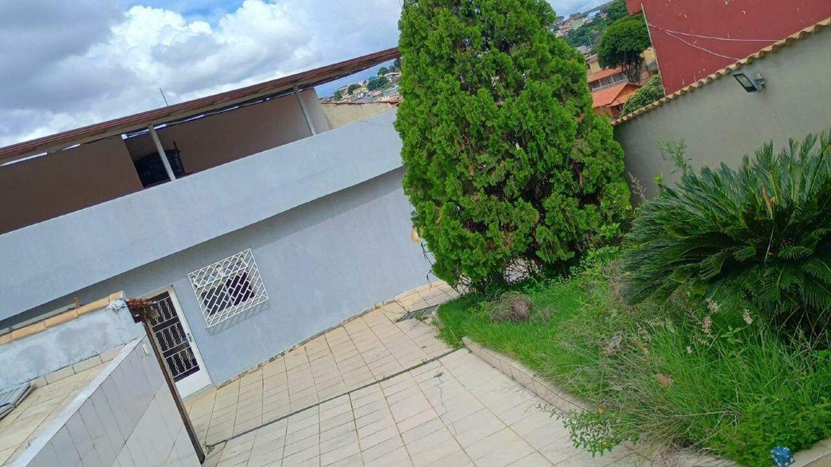 Casa, Inconfidência, 2 Quartos, 3 Vagas