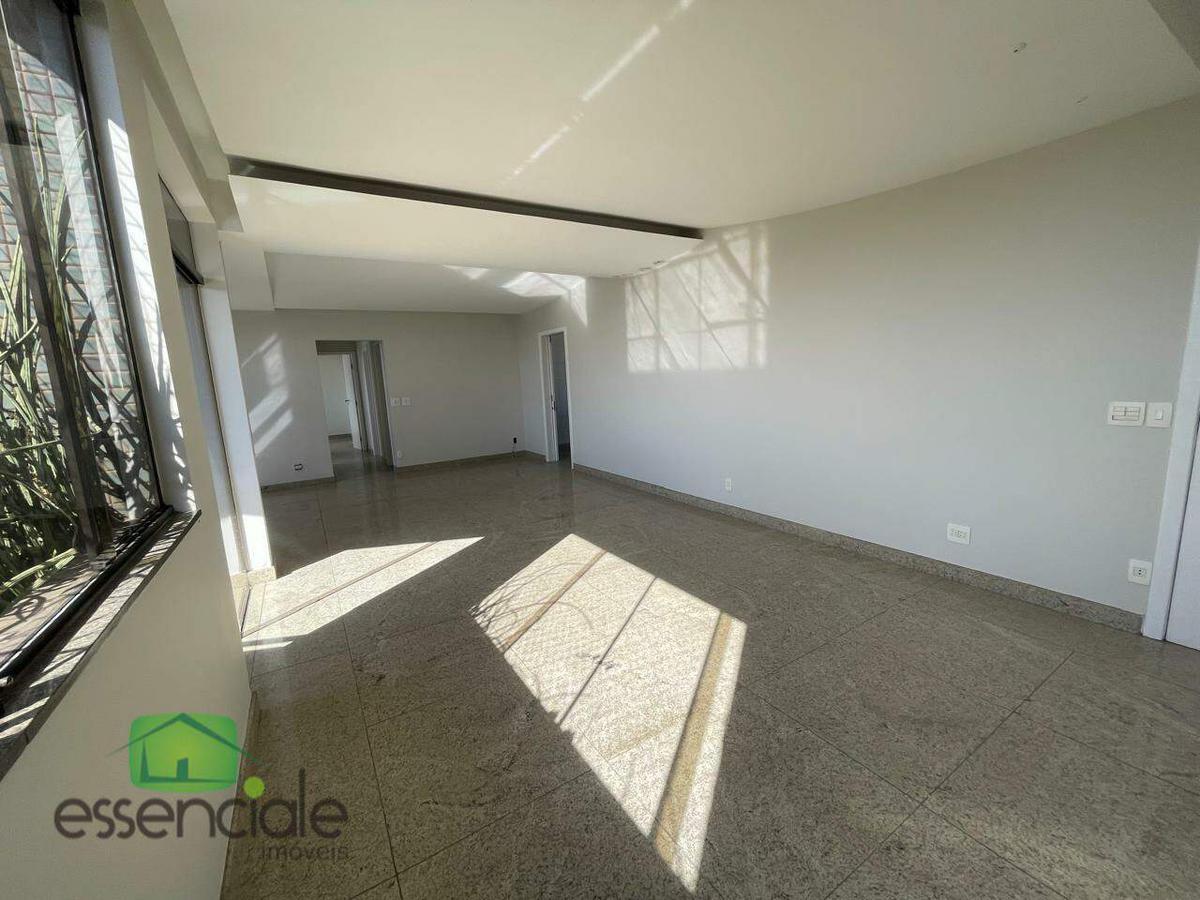 Apartamento, Barreiro, 3 Quartos, 2 Vagas, 1 Suíte
