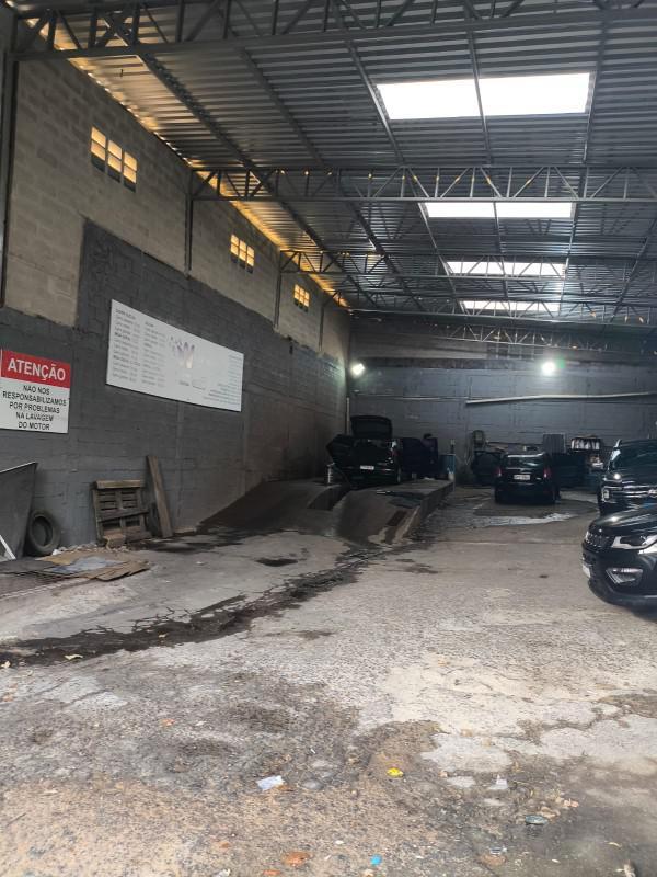 Galpão, Glória, 1 Quarto, 15 Vagas