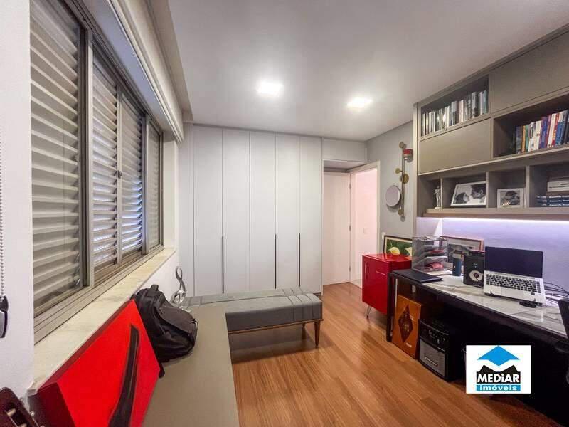 Apartamento, Sion, 4 Quartos, 2 Vagas, 1 Suíte