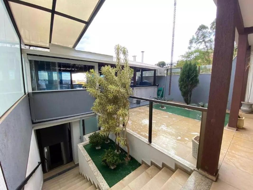 Casa, Teixeira Dias (barreiro), 3 Quartos, 3 Vagas, 1 Suíte
