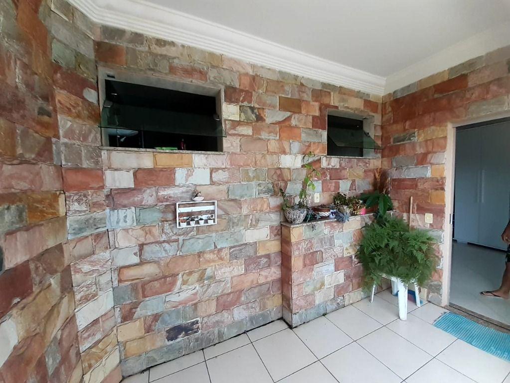 Casa, Centro, 4 Quartos, 4 Vagas, 3 Suítes