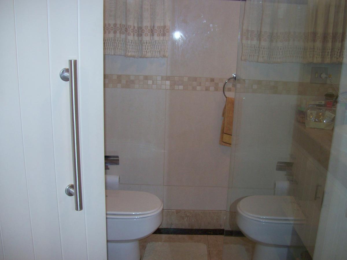 Casa, Planalto, 4 Quartos, 4 Vagas, 1 Suíte