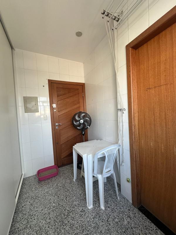 Apartamento, Sagrada Família, 3 Quartos, 2 Vagas, 1 Suíte