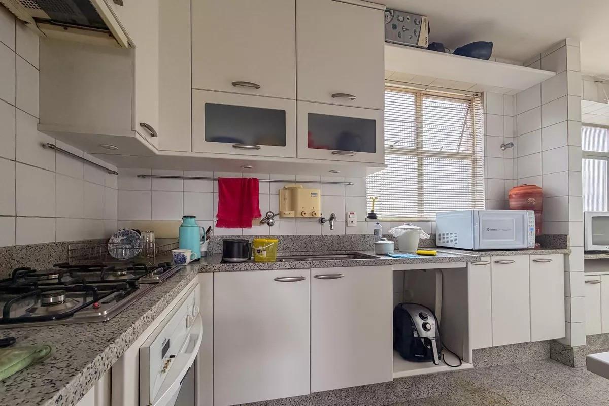 Apartamento, Santo Agostinho, 4 Quartos, 2 Vagas, 1 Suíte