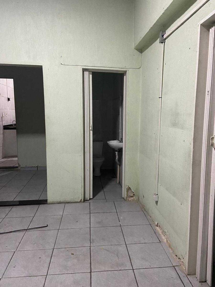 Galpão, Colégio Batista, 0 Quarto, 0 Vaga