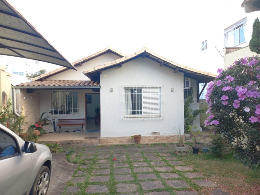 Casa, Nova Suíssa, 4 Quartos, 5 Vagas, 1 Suíte