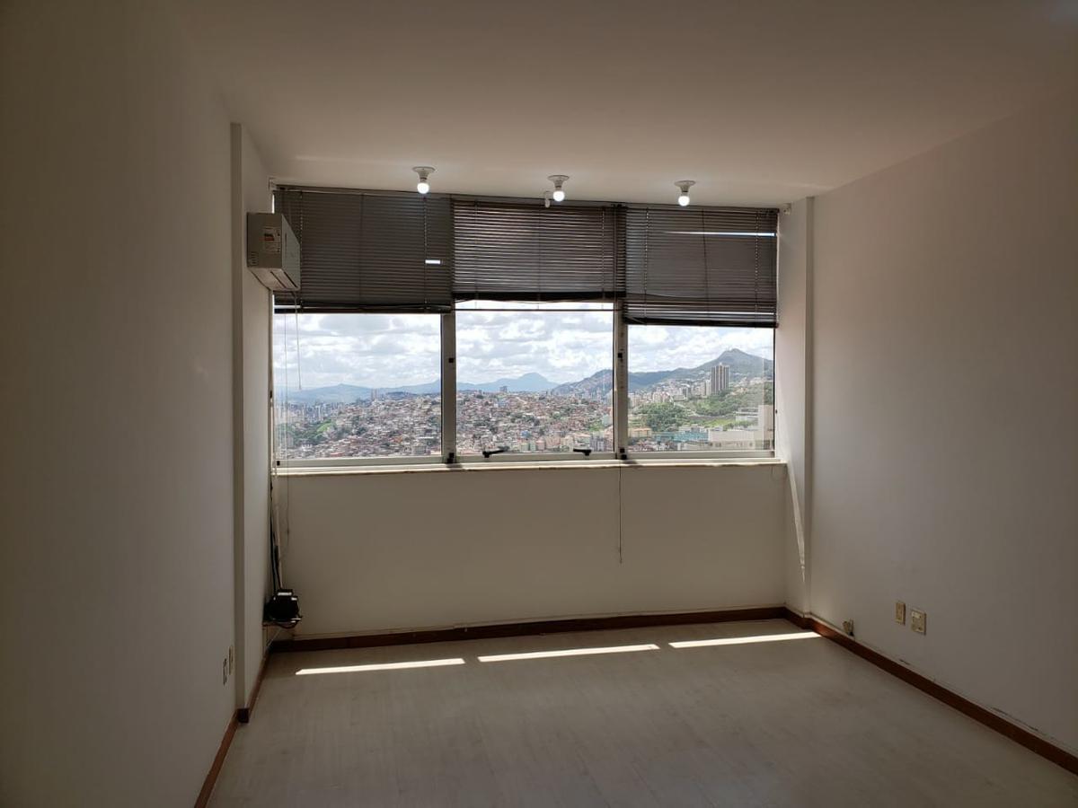 Sala, São Bento, 0 Quarto, 1 Vaga
