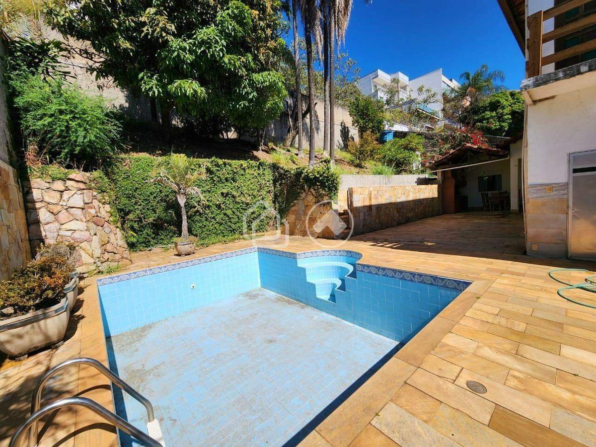 Casa, Santa Lúcia, 5 Quartos, 6 Vagas, 2 Suítes