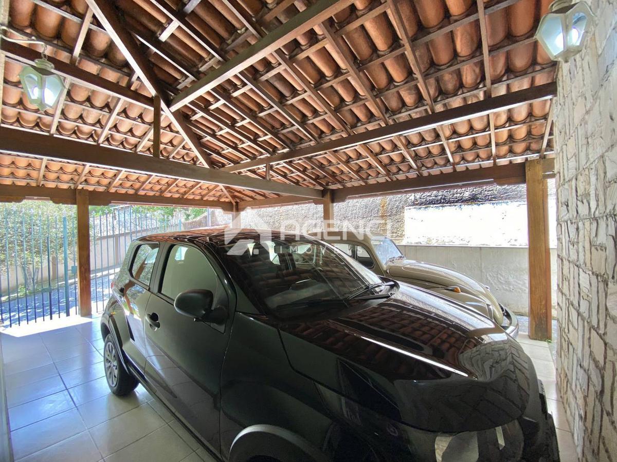 Casa, Camargos, 3 Quartos, 0 Vaga, 1 Suíte