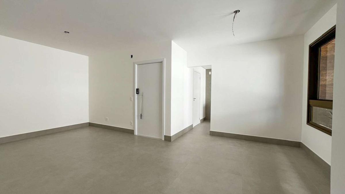Apartamento, Santa Efigênia, 3 Quartos, 2 Vagas, 3 Suítes