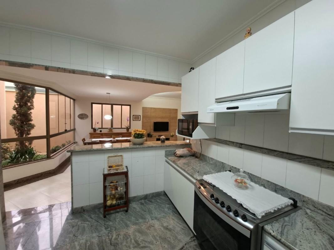 Casa, Itapoã, 4 Quartos, 2 Vagas, 1 Suíte
