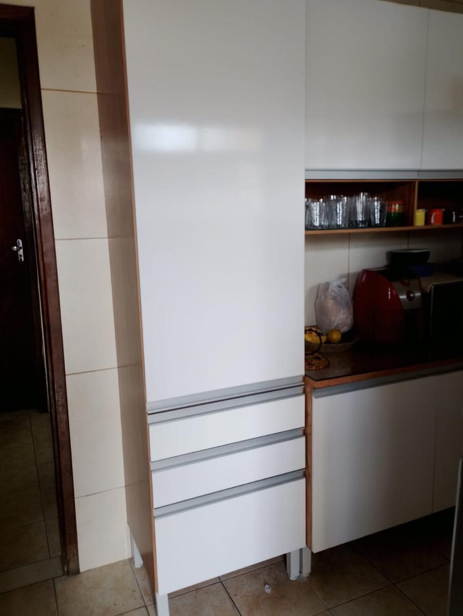 Casa, Candelária, 4 Quartos, 6 Vagas