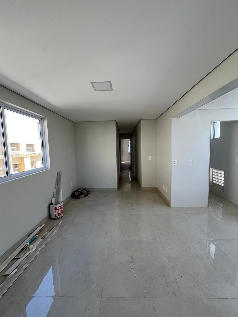 Apartamento, Floresta, 3 Quartos, 2 Vagas, 1 Suíte