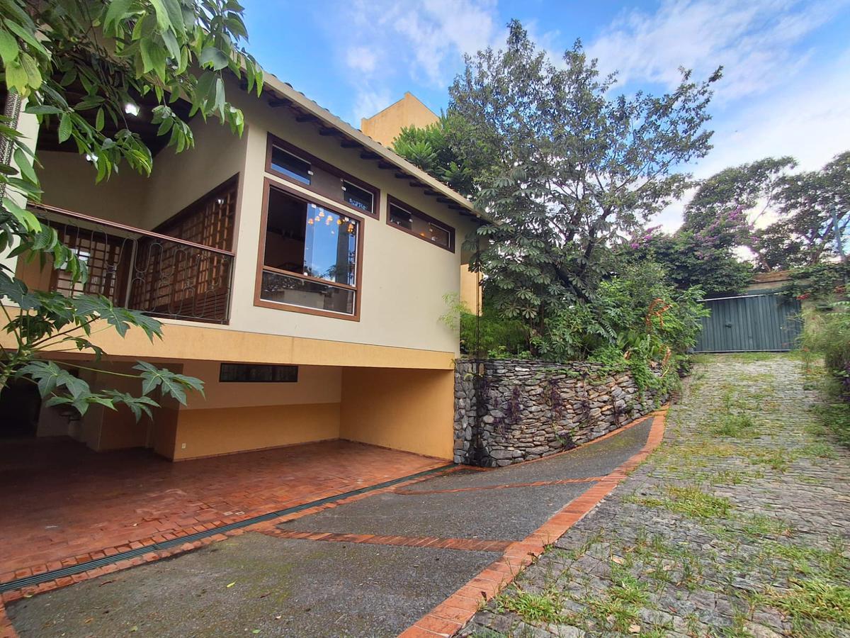 Casa, Santa Amélia, 5 Quartos, 4 Vagas, 1 Suíte