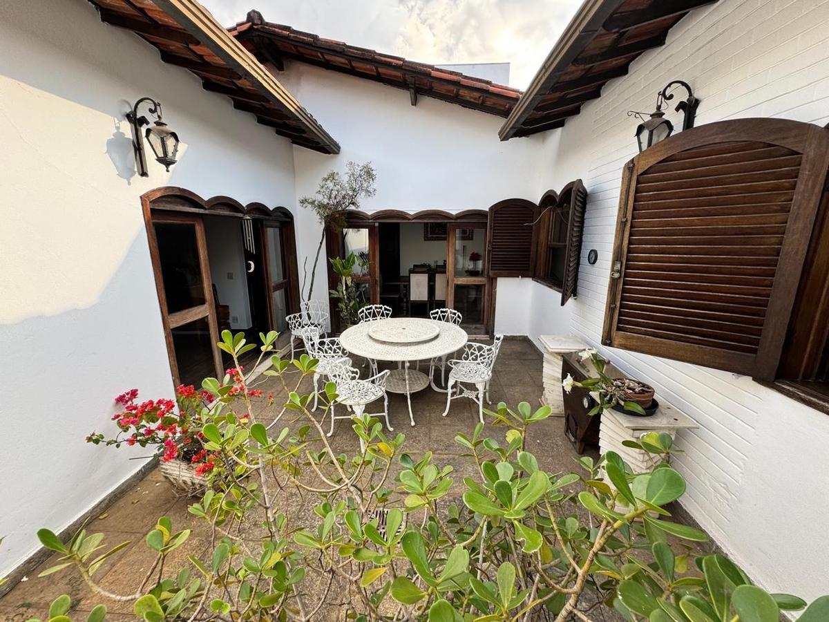 Casa, São Luiz (pampulha), 3 Quartos, 3 Vagas, 1 Suíte