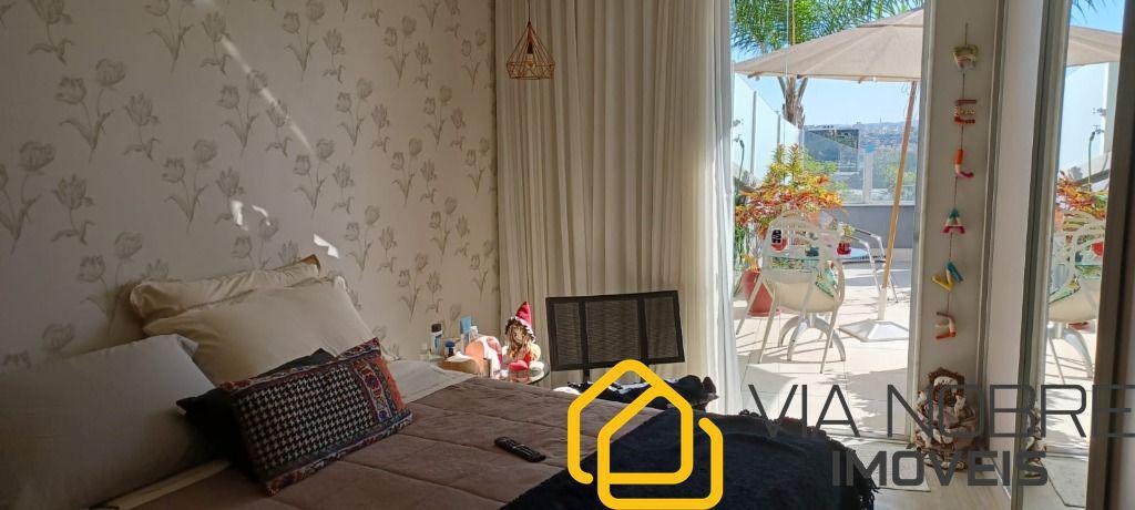Casa, Estoril, 7 Quartos, 3 Vagas, 3 Suítes