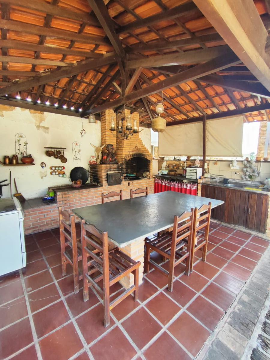 Casa, Bandeirantes (pampulha), 6 Quartos, 12 Vagas, 5 Suítes