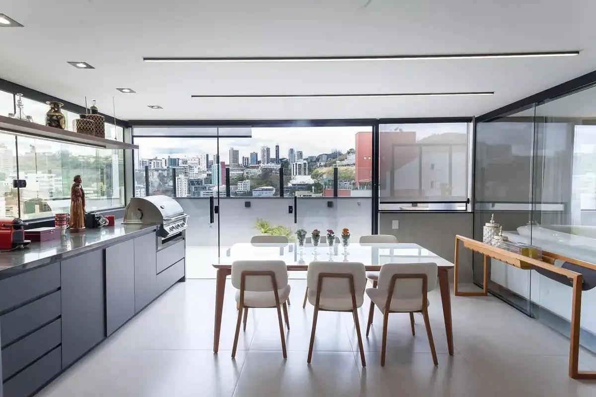 Cobertura, Estoril, 2 Quartos, 2 Vagas, 1 Suíte