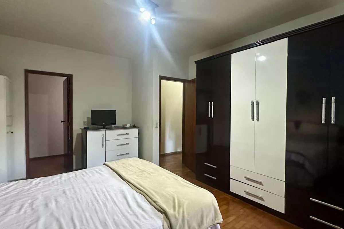Casa, Serra, 4 Quartos, 4 Vagas, 1 Suíte