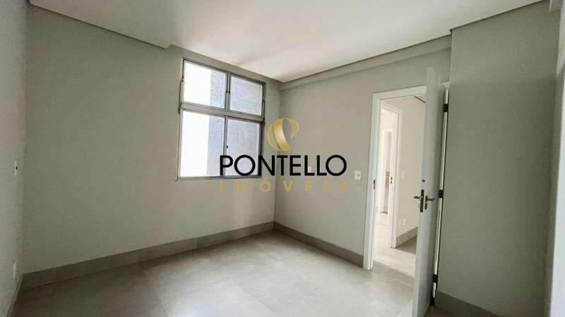 Apartamento, Centro, 2 Quartos, 0 Vaga, 1 Suíte