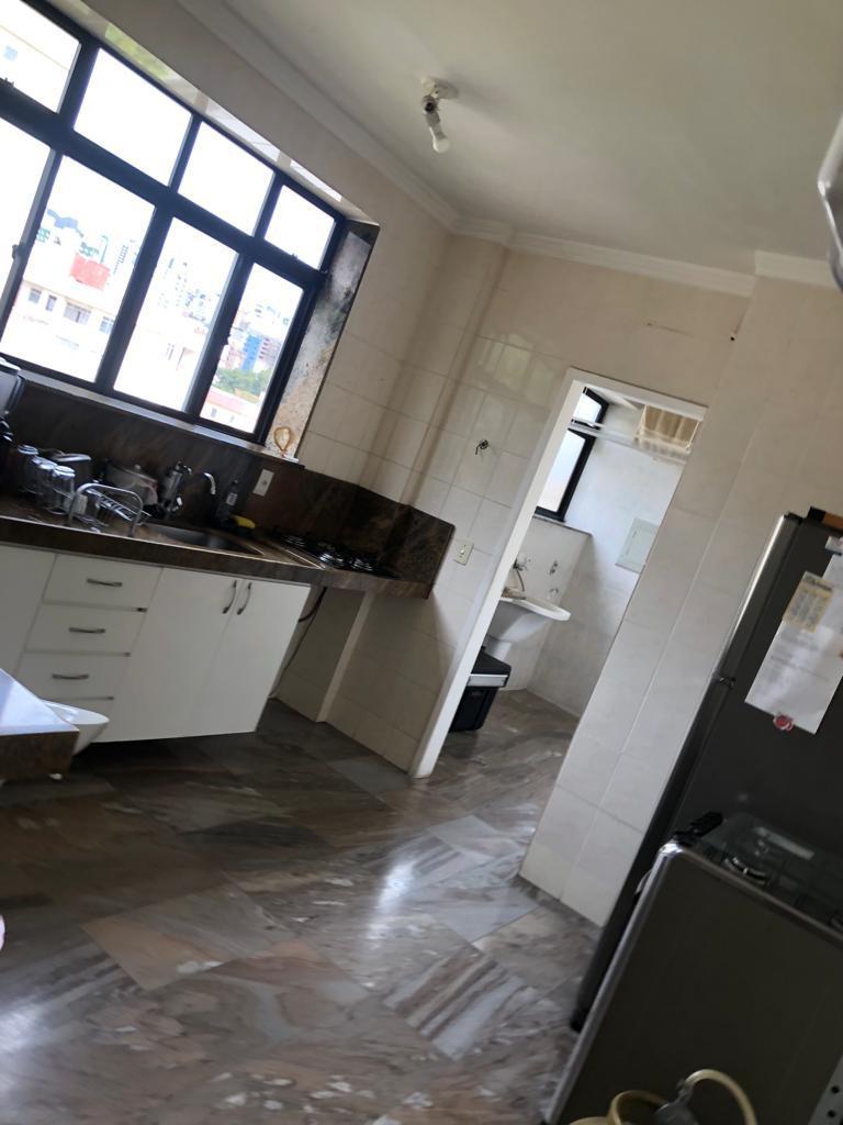 Cobertura, Estoril, 3 Quartos, 2 Vagas, 1 Suíte