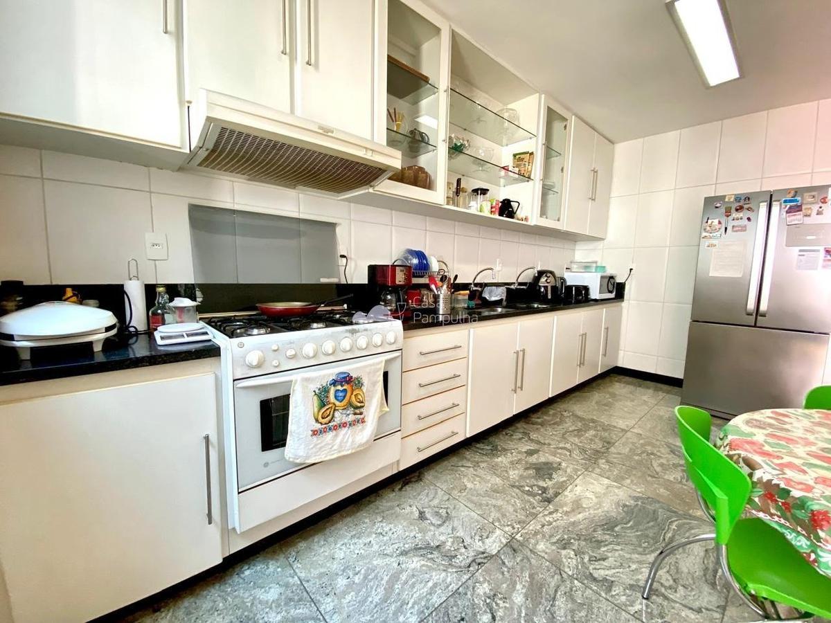 Casa, Santa Branca, 4 Quartos, 3 Vagas, 3 Suítes