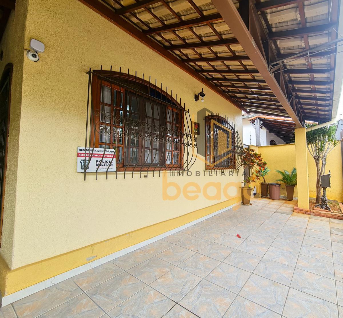 Casa, Santa Mônica, 3 Quartos, 2 Vagas, 2 Suítes