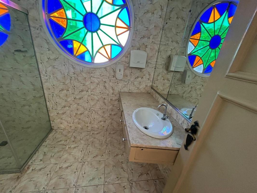 Casa, Funcionários, 3 Quartos, 2 Vagas