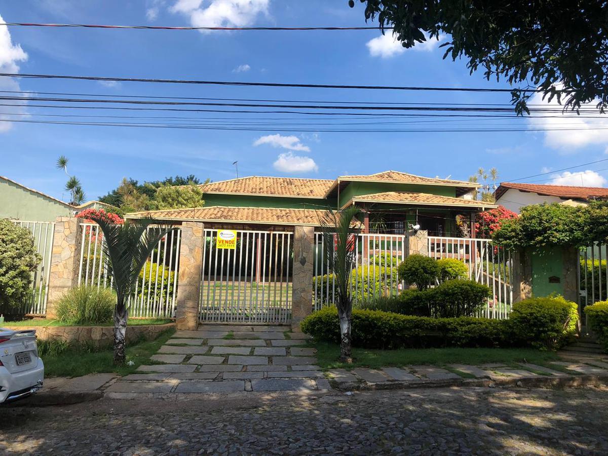 Casa, Pampulha, 3 Quartos, 6 Vagas, 2 Suítes