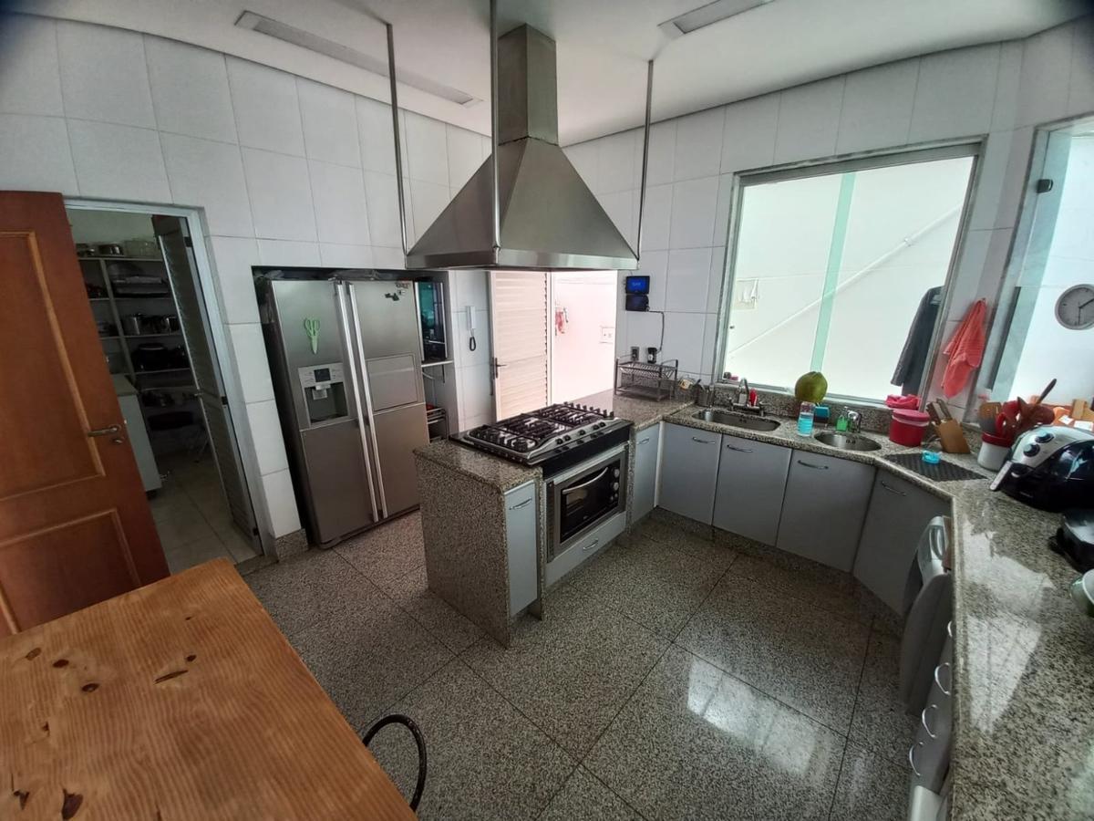 Casa, Mangabeiras, 4 Quartos, 12 Vagas, 2 Suítes