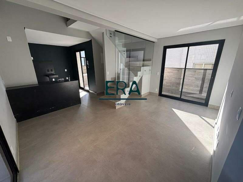 Cobertura, Serra, 2 Quartos, 3 Vagas, 2 Suítes