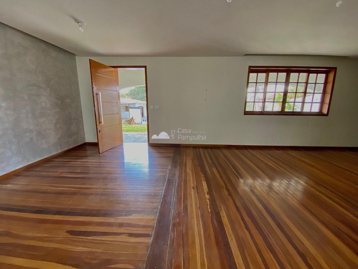 Casa, Braúnas, 3 Quartos, 8 Vagas, 2 Suítes