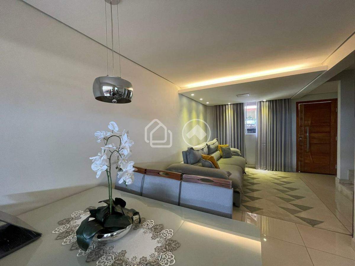 Casa em Condomínio, Cabral, 3 Quartos, 2 Vagas, 1 Suíte