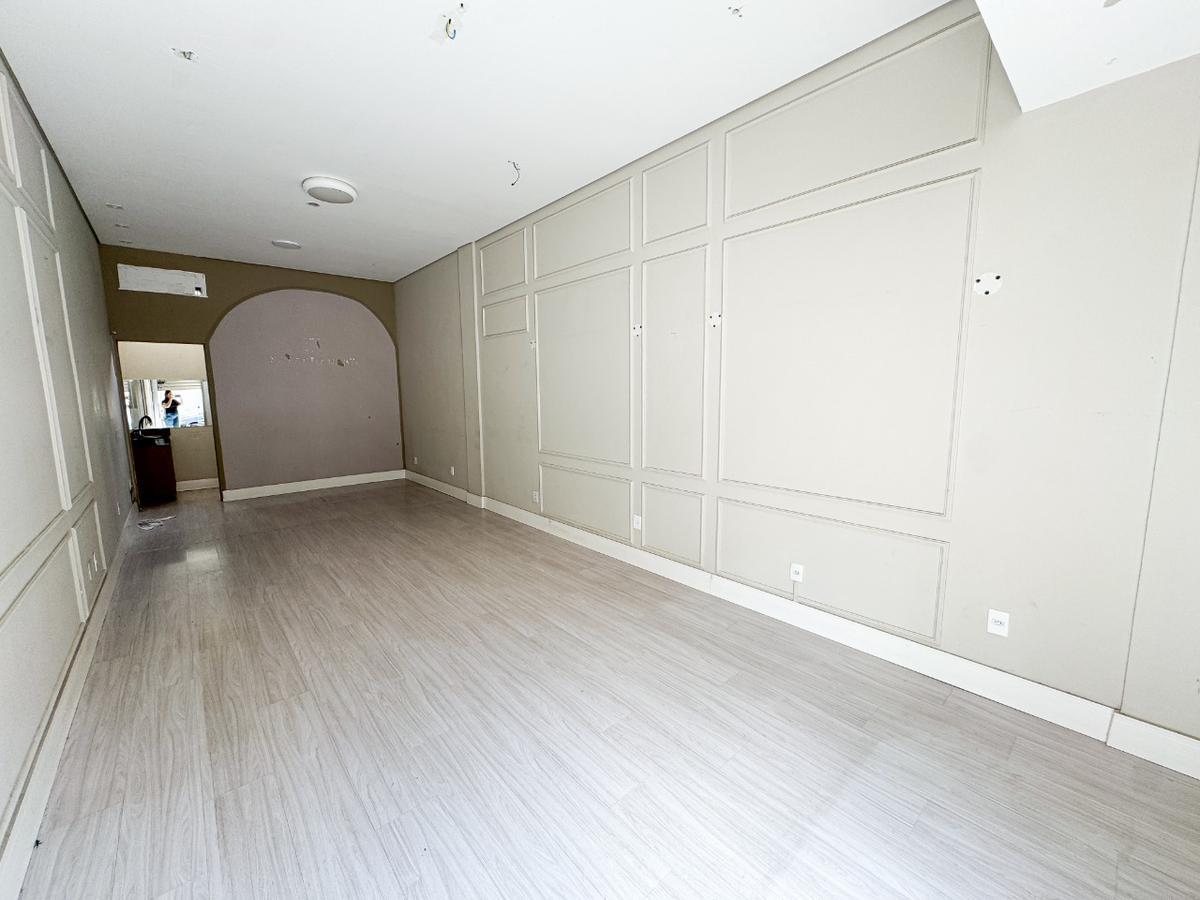 Andar, Castelo, 0 Quarto, 0 Vaga