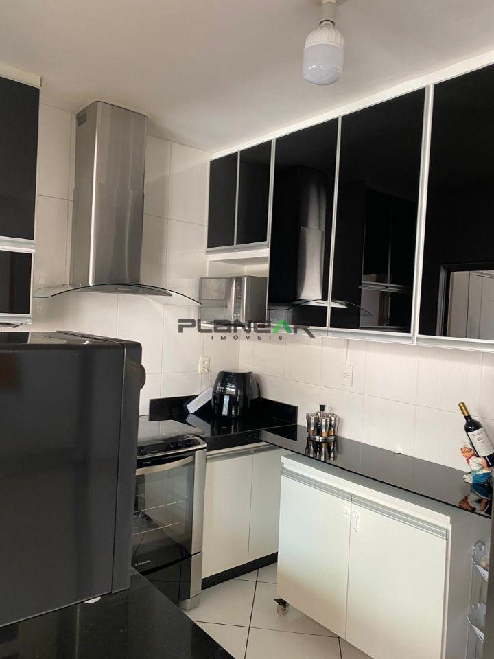 Casa, Sapucaias III, 2 Quartos, 2 Vagas, 1 Suíte