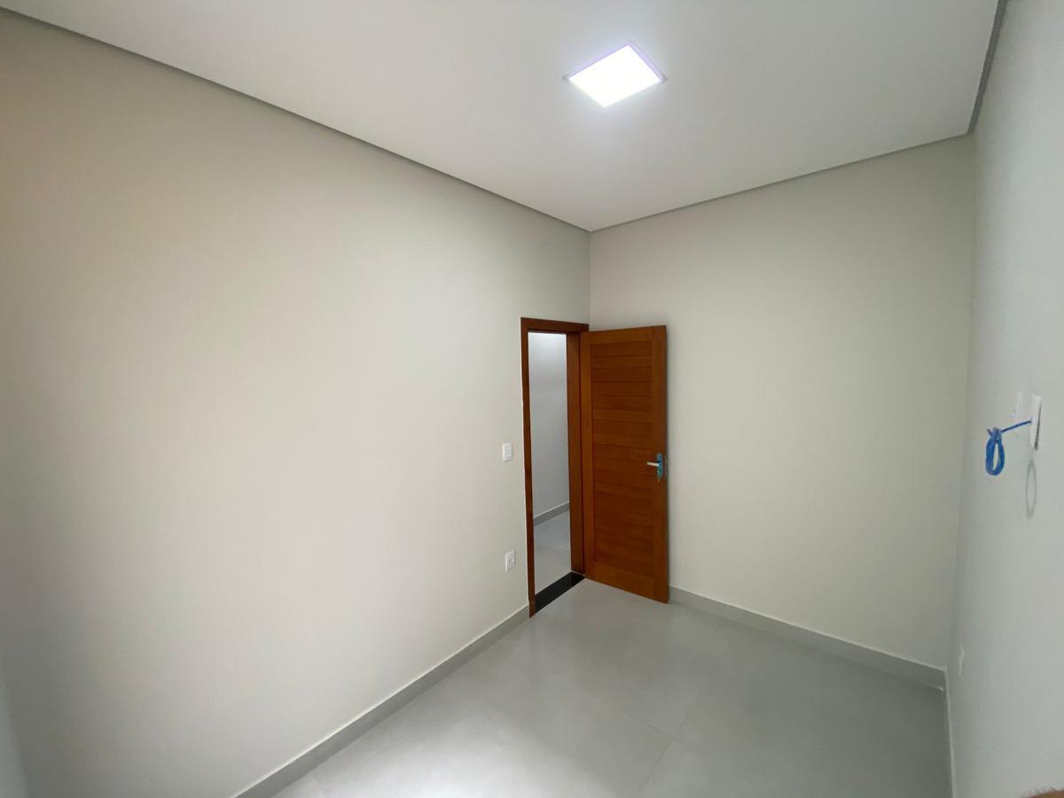 Casa, Jardim Europa, 3 Quartos, 4 Vagas, 1 Suíte