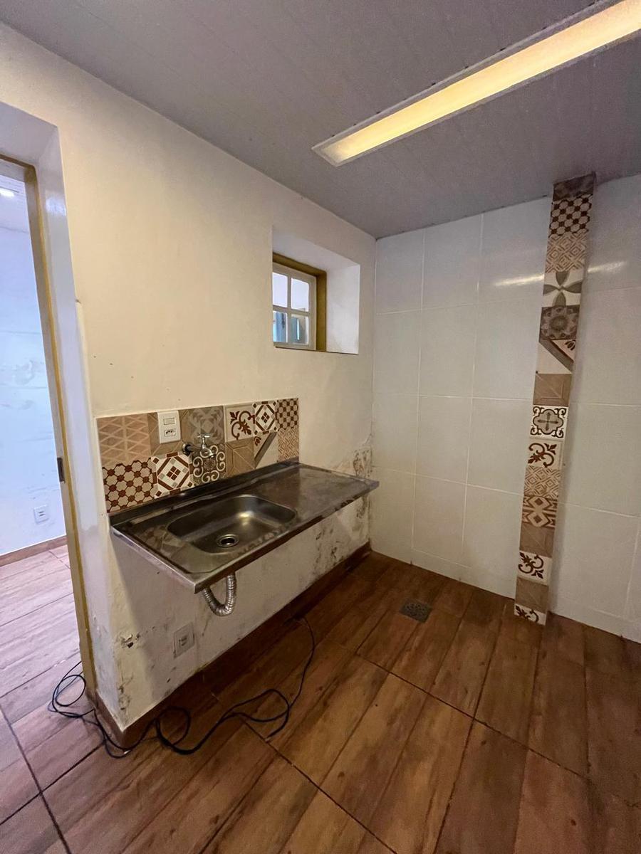Casa, Centro, 5 Quartos, 0 Vaga, 1 Suíte