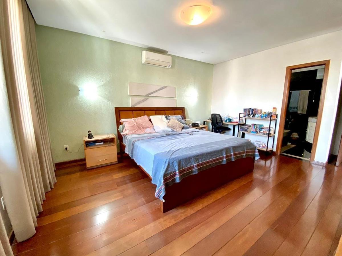 Casa, Santa Branca, 4 Quartos, 3 Vagas, 3 Suítes