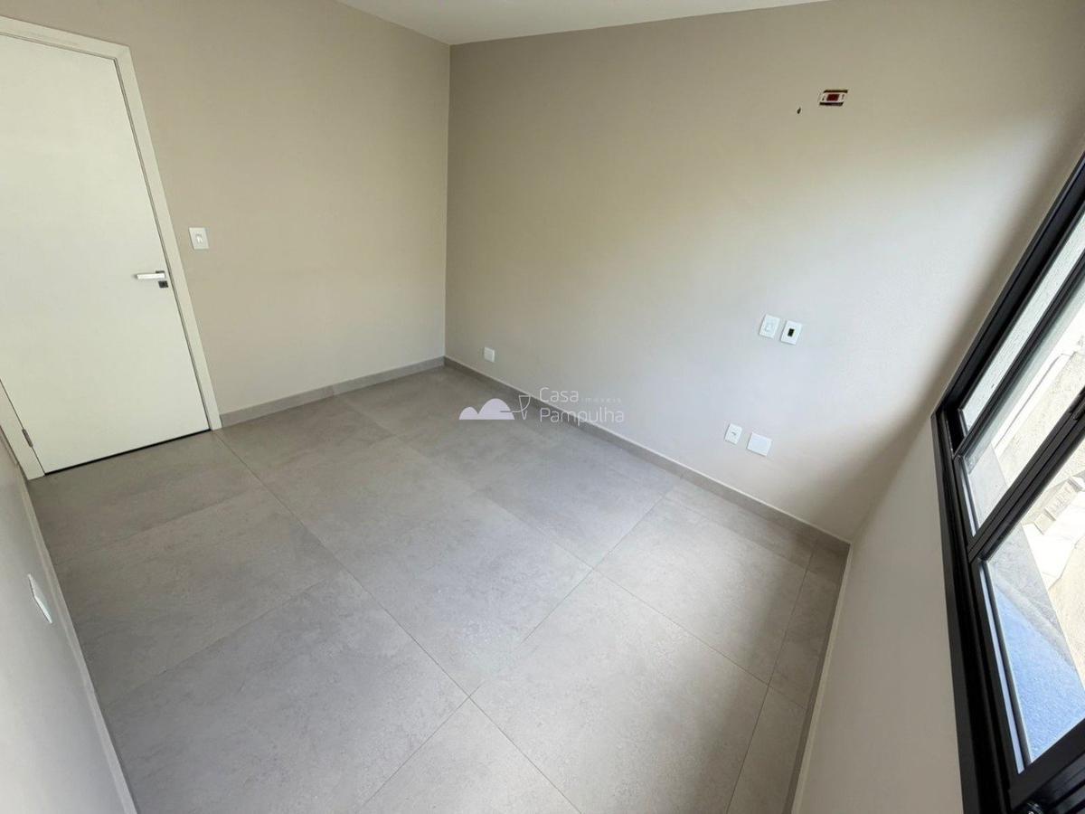 Casa, Trevo, 3 Quartos, 2 Vagas, 2 Suítes