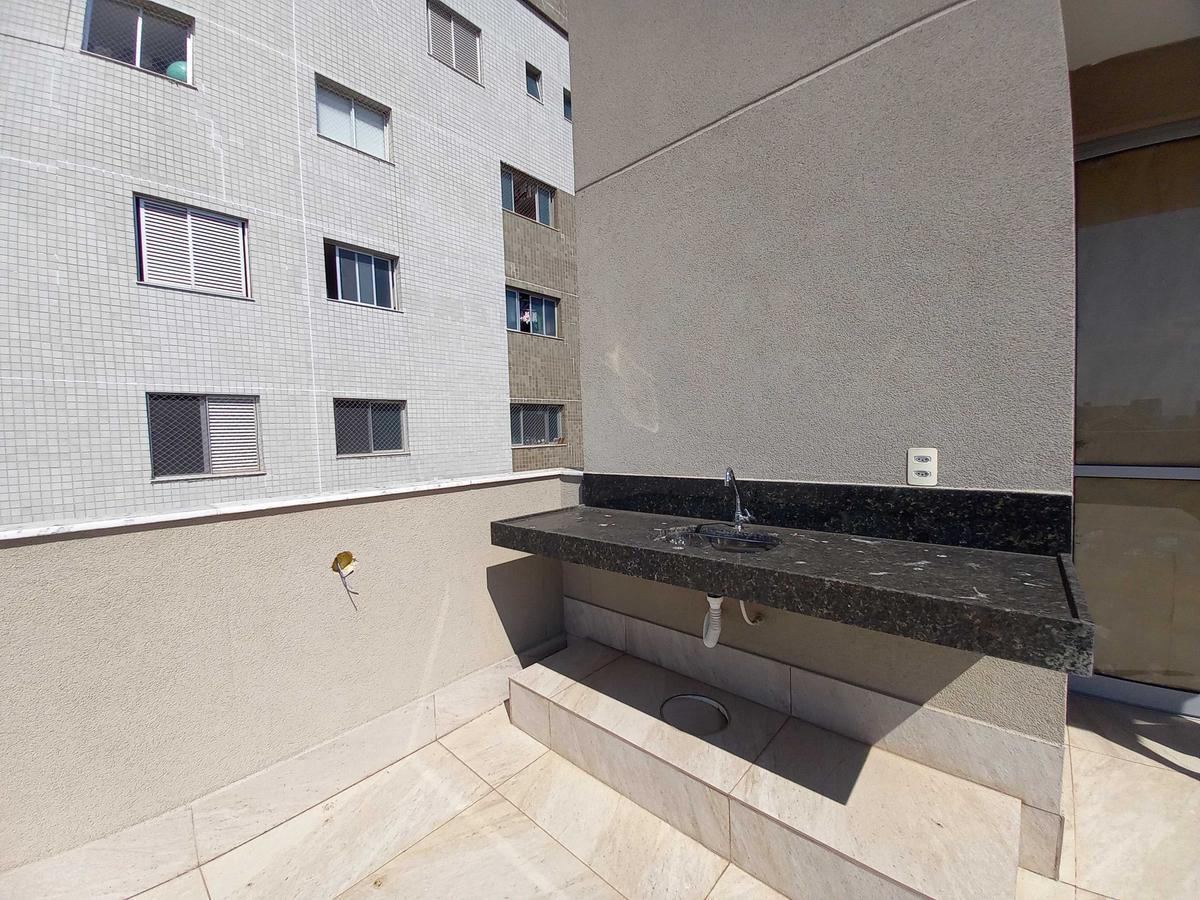 Cobertura, Alto Barroca, 2 Quartos, 2 Vagas, 1 Suíte