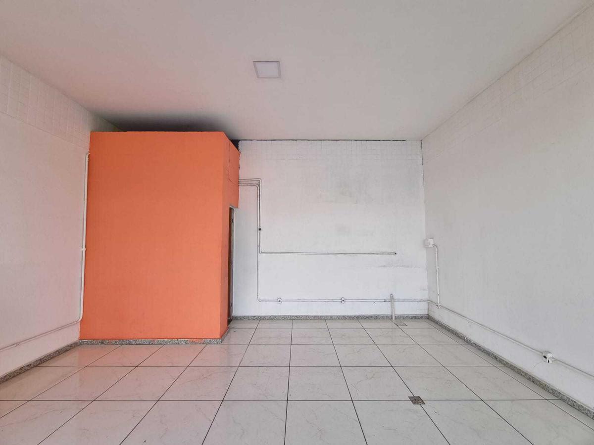 Andar, Das Industrias I (barreiro), 0 Quarto, 0 Vaga