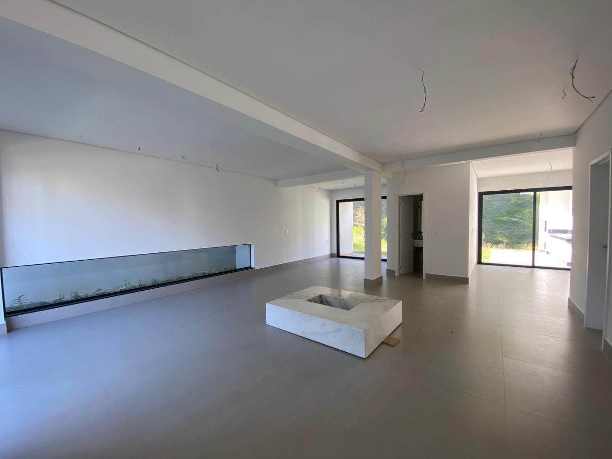 Casa, Garças, 3 Quartos, 2 Vagas, 1 Suíte